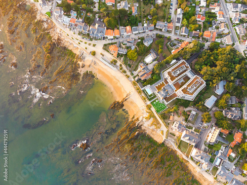 Vue aérienne de la plage de Pornichet (France) et de la baie de la baule