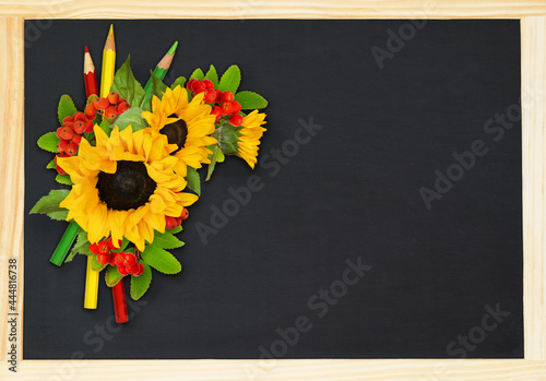 Decorative sunflowers and r...