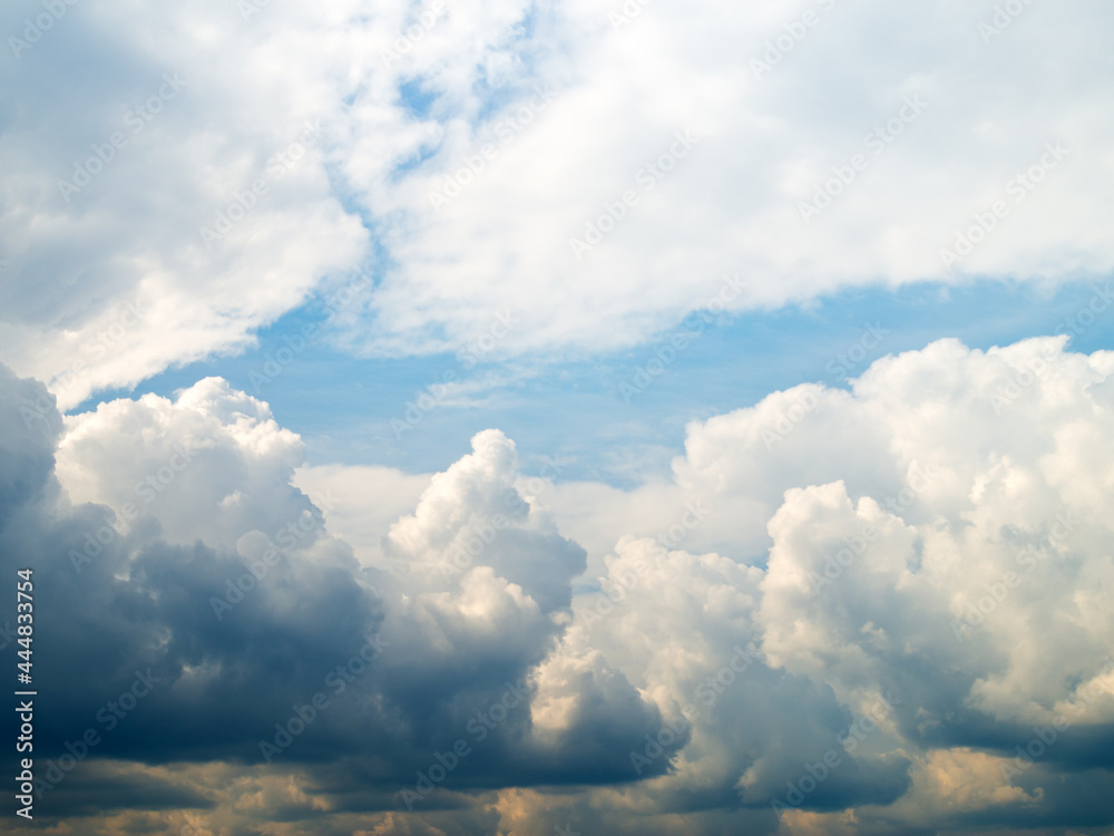 Obraz premium Dramatic sky with stormy clouds.