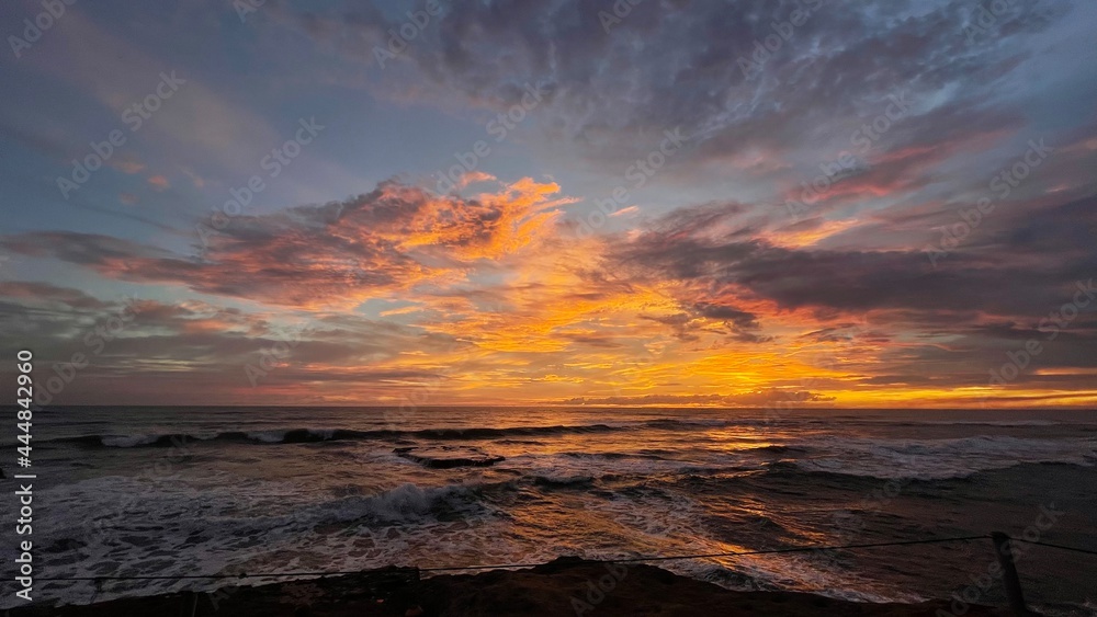 Obraz premium sunset at the beach