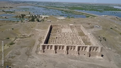 aerial footage of Malwiya Mosque in Samarra Iraq photo