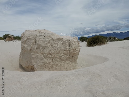 Una roca llena de yeso