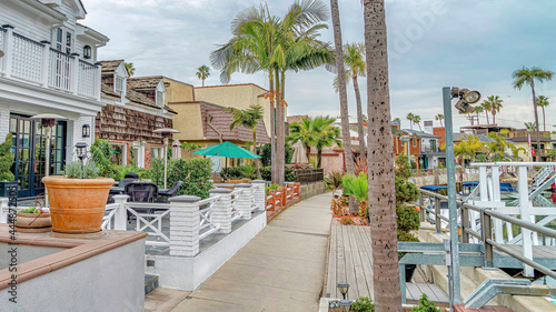 Pano Waterfront houses with patios overlooking the picturesque canal in Long Beach