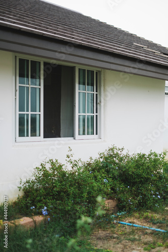 window house and garden