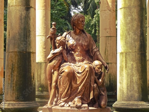 Queen Victoria statue, Veermata Jijabai Bhosale Udyan,mumbai,india photo