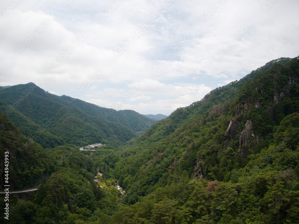 日本一の渓谷美　昇仙峡（ミニ泰山）の空撮