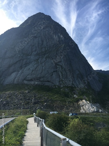 road to the mountain