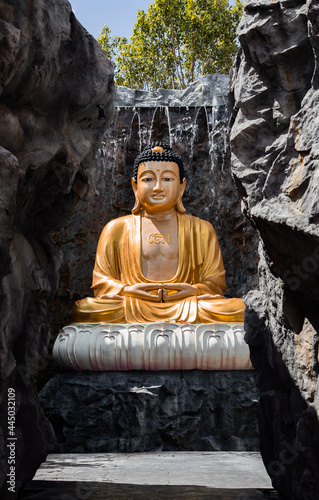 wat lak si rat samoson in Samut Sakhon, Thailand photo