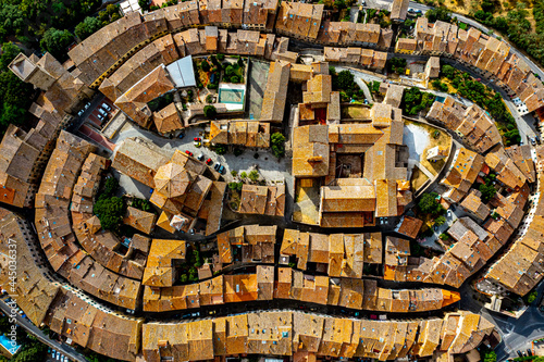 Lucignano in der Toskana   Luftbilder von Lucignano   Drohnenbilder Toskana 