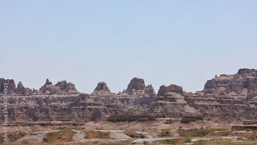Fototapeta premium A View of the Landscape and Rock Formations in the Badland National Park in South Dakota