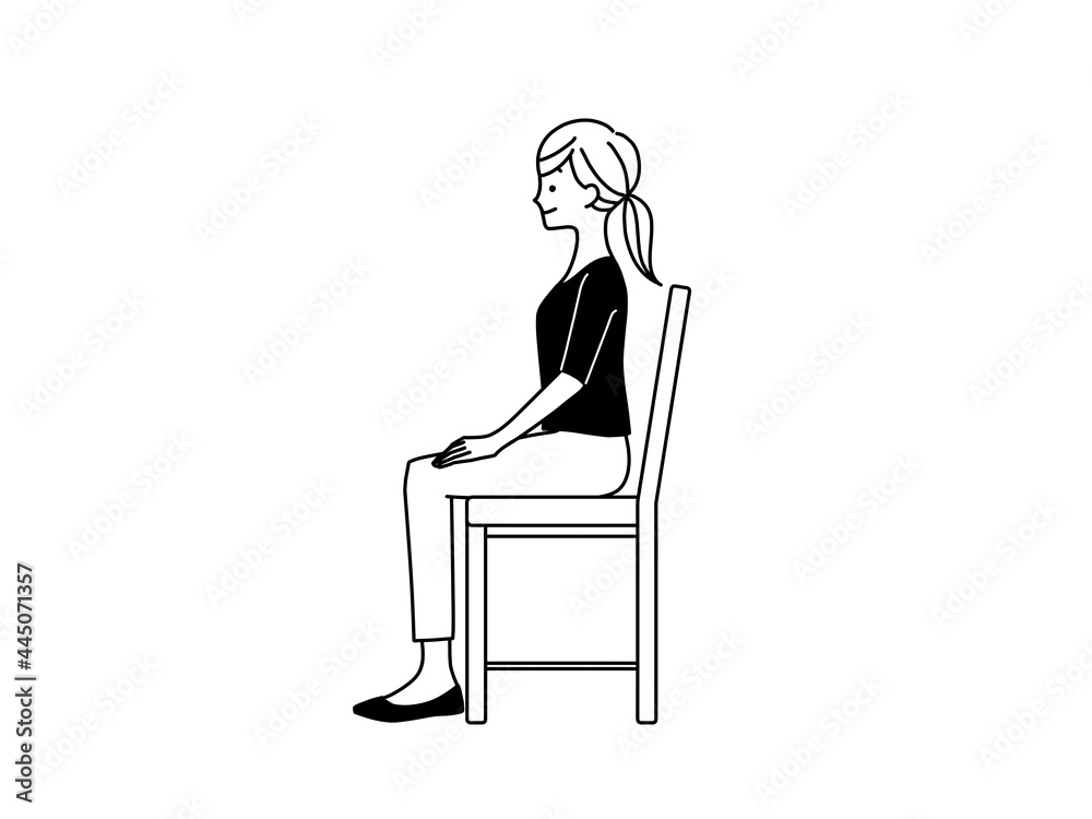正しい姿勢で椅子に座っている女性-黒