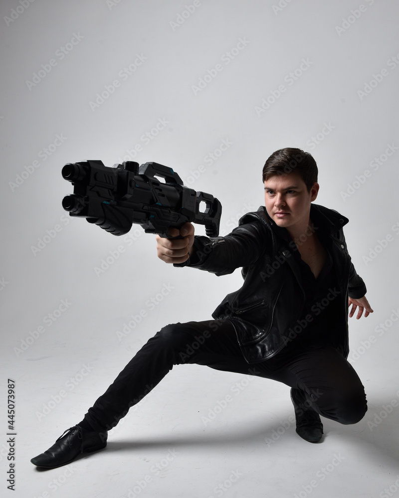 106,872 Action Pose Male Images, Stock Photos, 3D objects, & Vectors |  Shutterstock
