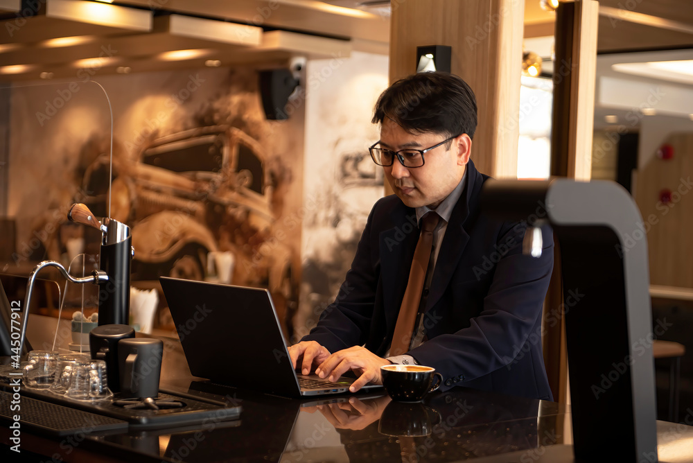 Businessman meeting by video conference on laptop screen via internet Wifi Businessman meeting by video conference on laptop screen via internet Wifi