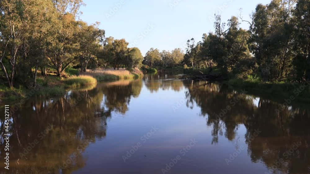 Great Western plains nature – Macquarie river in Dubbo as 4k
Great Western plains nature – Macquarie river in Dubbo as 4k