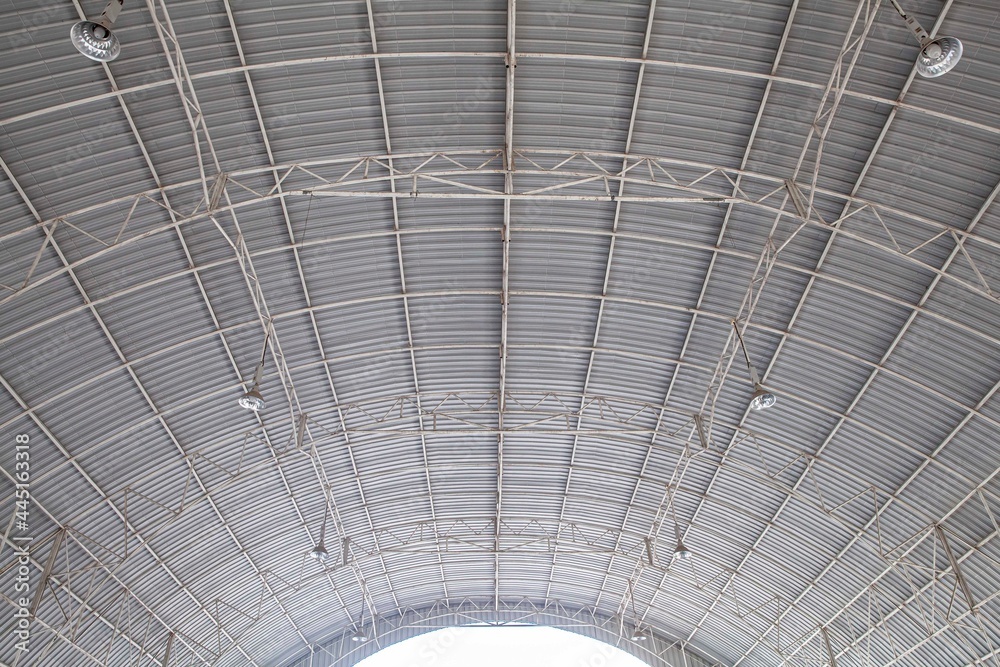 Obraz premium Steel roof sheet structure for outdoor parking lot pattern and background