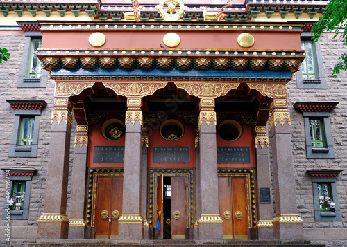 Tablou pe pânză The oldest Buddhist temple of ancient architecture in St