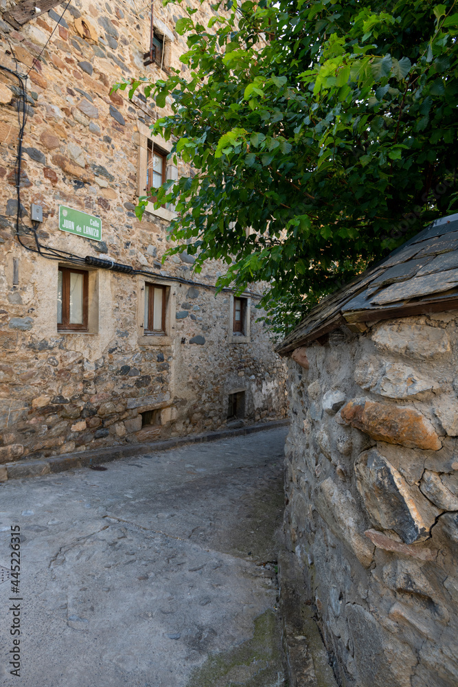 Old town of Sallent de Gallego, Pyrenees, Huesca Province, Aragon, Spain.