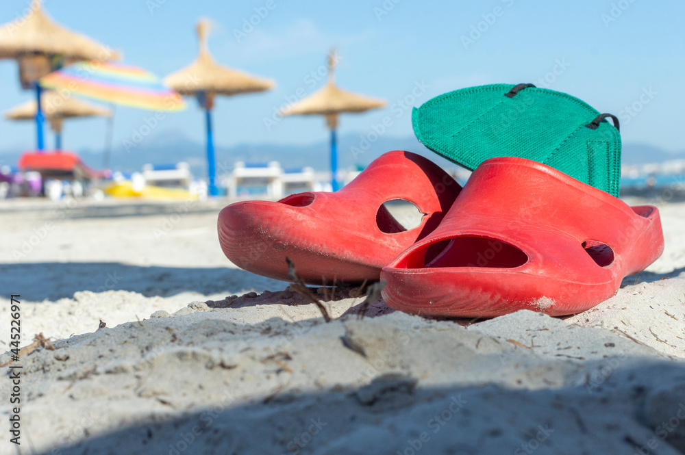 Obraz premium SUMMER VACATION IN COVID-19