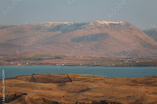 Фотография View from Clare Island across Clew Bay with Snow on Sheeffry Hills at Golden Hou