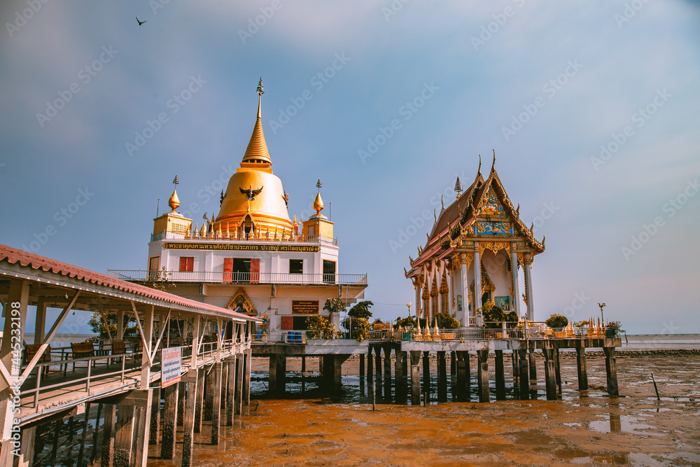 Wat Hong Thong temple above the sea in Chonburi, Thailand