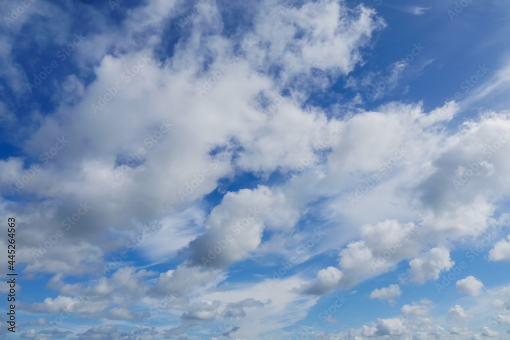 Obraz premium Blue color sky with white clouds. Nature background