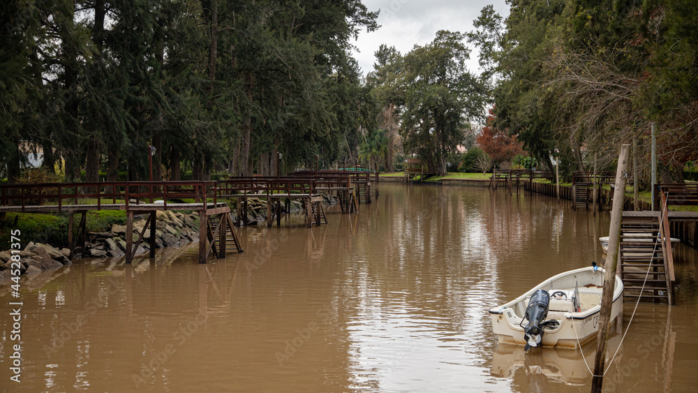 Delta del Paraná, Tigre, provincia de Buenos Aires, Argentina. Delta del Paraná, Tigre, provincia de Buenos Aires, Argentina.