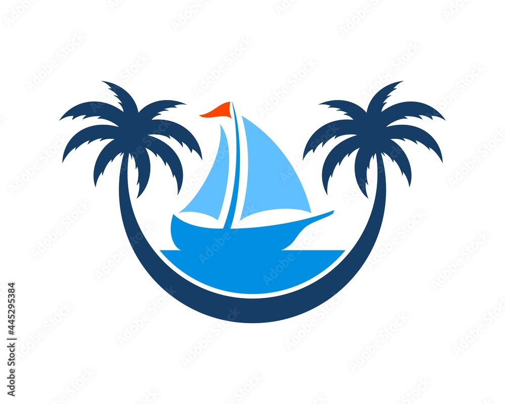 Obraz premium Circular palm tree with sailing boat inside