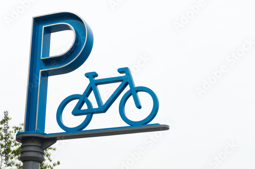 Bicycle parking sign