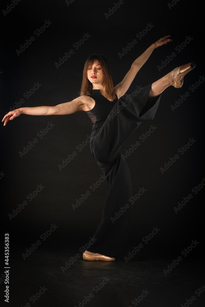 Obraz premium Developing her leg up