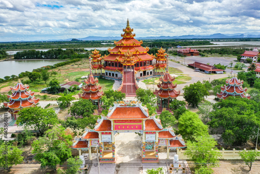 Wat Petch Suwan chinese temple in Phetchaburi, Thailand Wat Petch Suwan chinese temple in Phetchaburi, Thailand