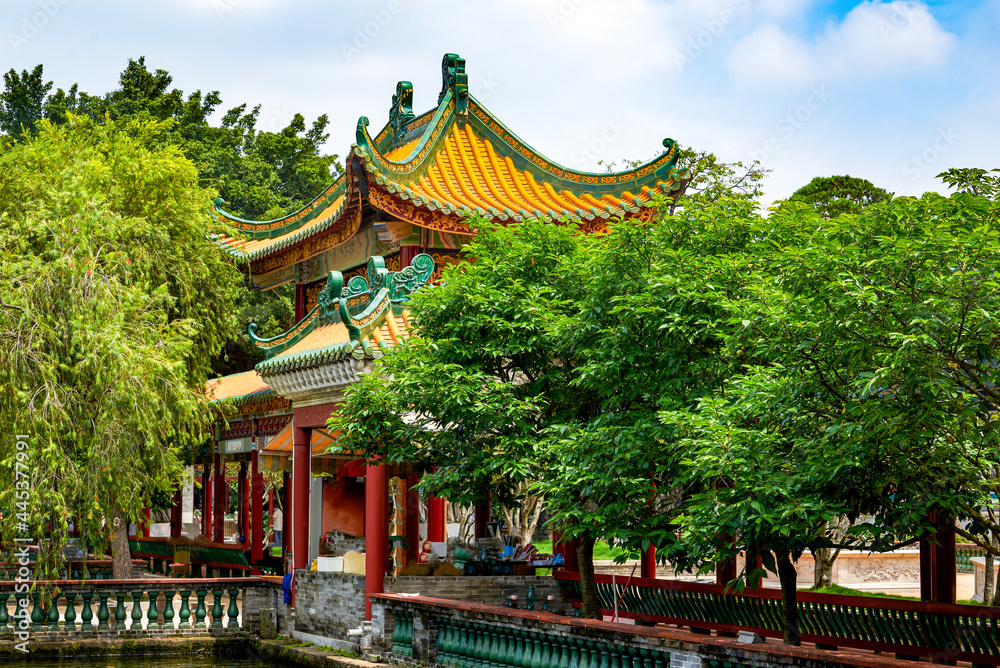 Fototapeta premium Baomo Garden, Lingnan Classical Garden Landscape, Guangzhou, China