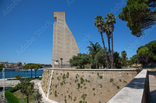 Brindisi, Apulien, Salento Ehrenmal für den italienischen Seemann, 1933 errichtet