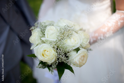 Bride with bouquet of rose