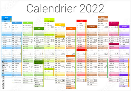 Calendrier 2022 12 mois avec vacances scolaires officielles au format 650x450mm entièrement modifiable via calques et texte arial	
