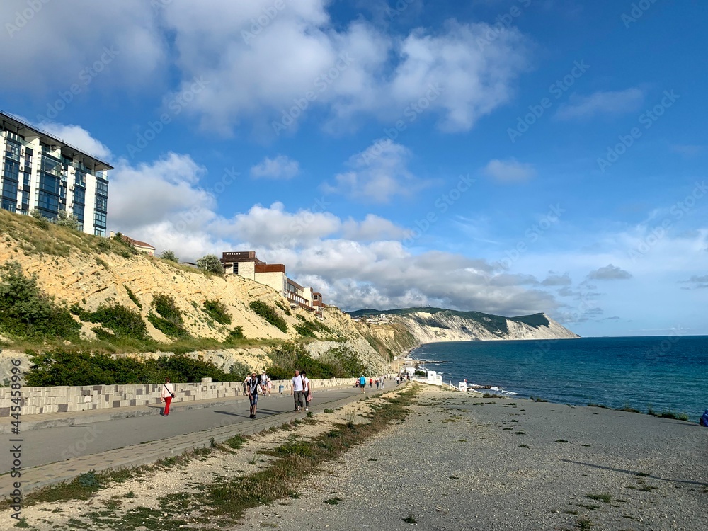 Φωτογραφία stones sea shore squirt water the black sea summer Russia stay summer vacation