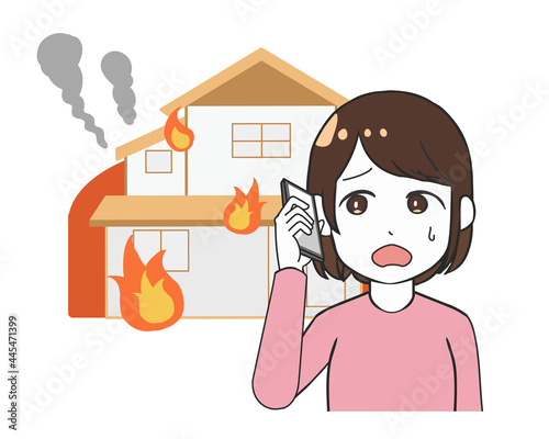火災　2階建て　スマホで通報　女性