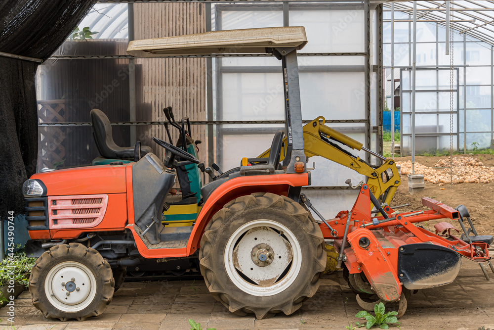Tractor for agricultural use