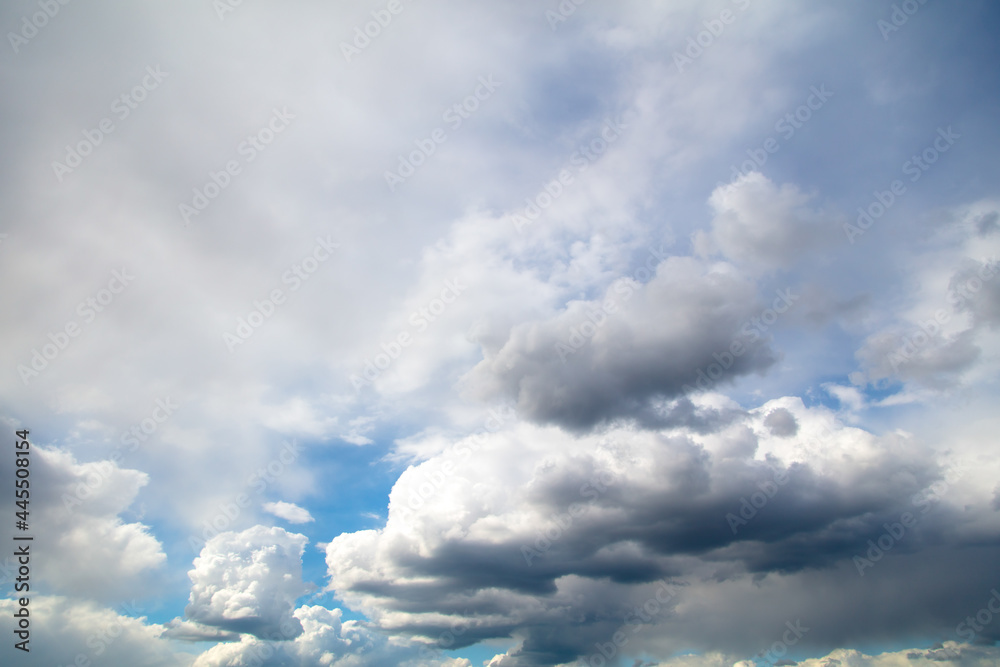 Obraz premium Clouds on the sky as a background.