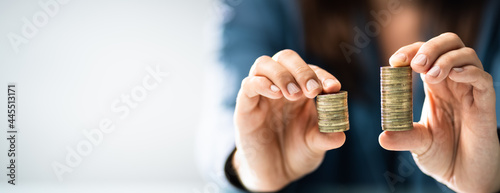 фотографія Compare Money Wage Gap