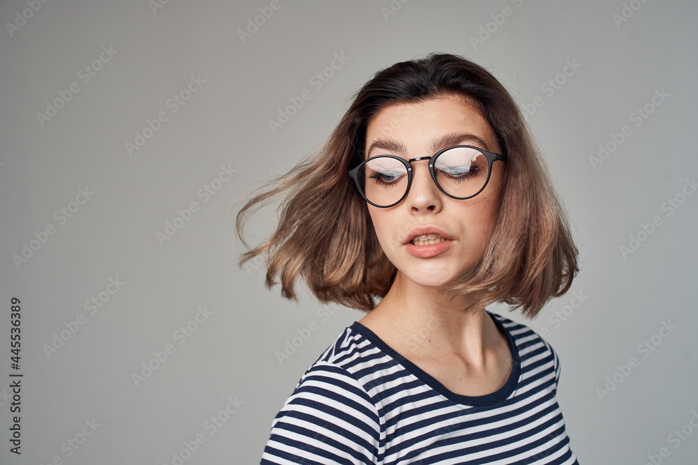 Obraz premium pretty blonde with glasses fashion modern style emotions