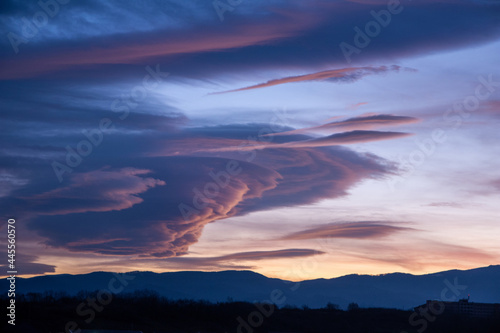 Strange formation of clouds in the morning. © Mihai
