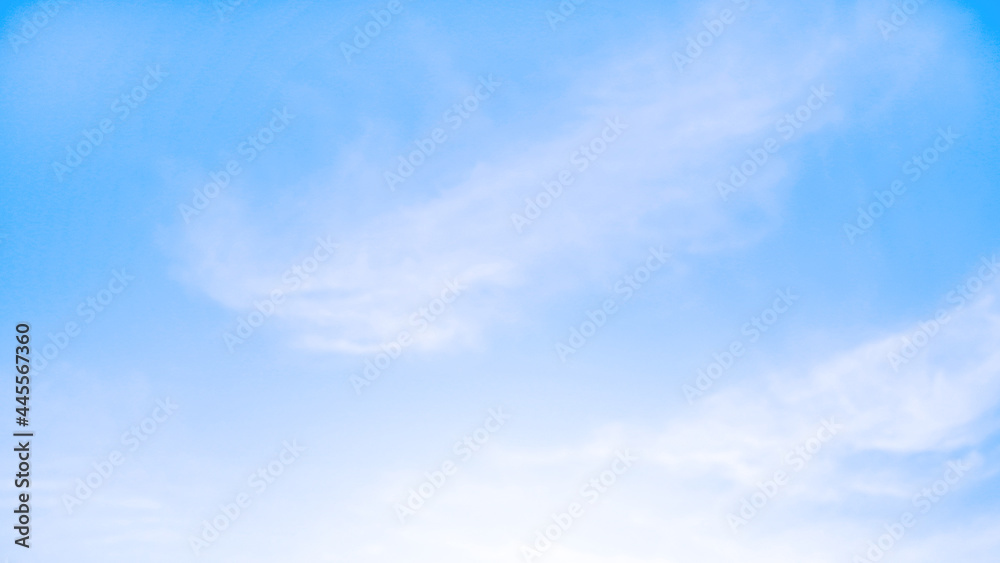 Obraz premium Background sky gradient cloud, Bright and enjoy your eye with the sky refreshing in Phuket Thailand.