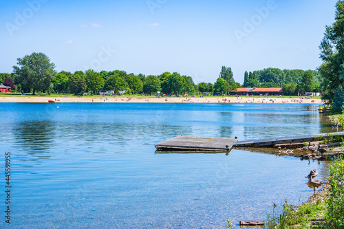 Obraz na płótnie Strand im Freibad am Auesee in Wesel am Niederrhein w salonie