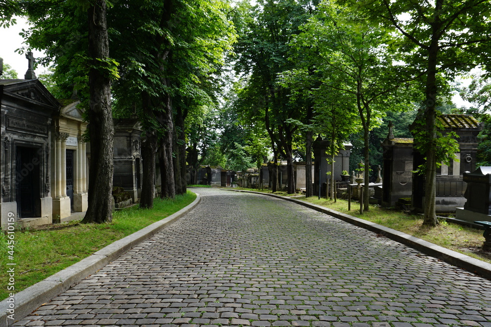 path père lachaise path père lachaise