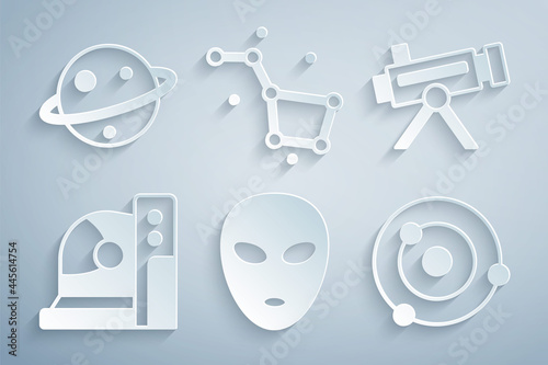 Set Alien, Telescope, Astronaut helmet, Solar system, Great Bear constellation and Planet Saturn icon. Vector