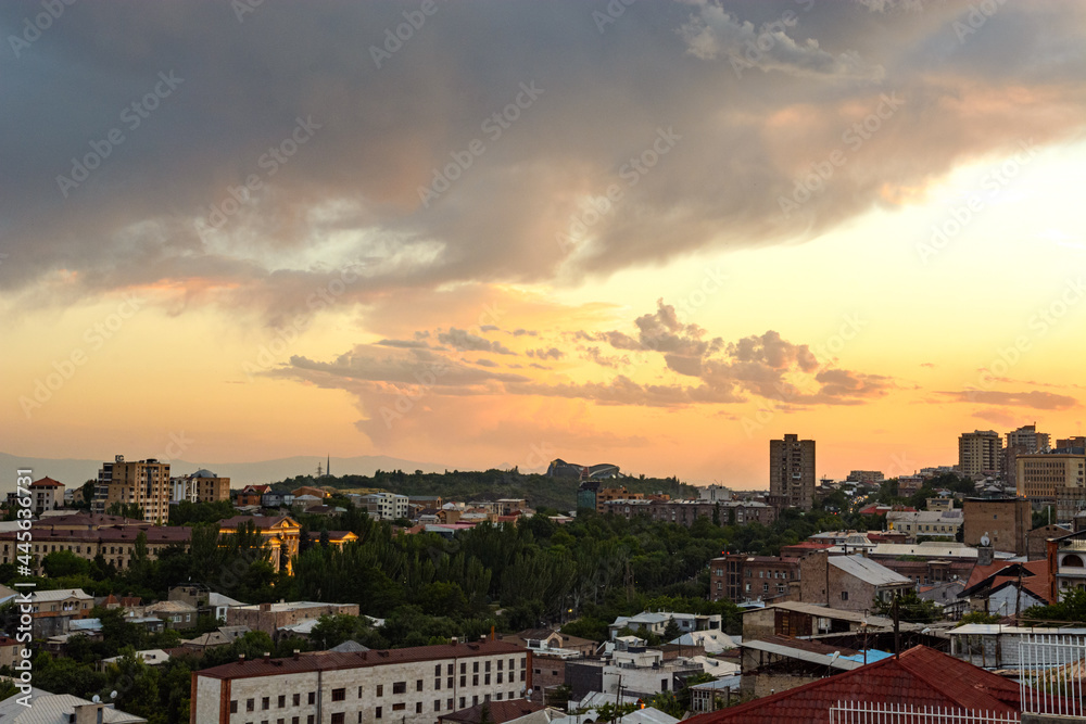 Закат над Ереваном