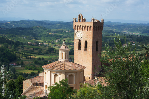 Vista panoramica del borgo di San Miniato, Duomo e campagna. Toscana Italia Europa. photo