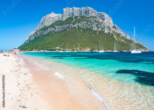 Isola di Tavolara - Colosso calcareo sulla costa nord-orientale della Sardegna