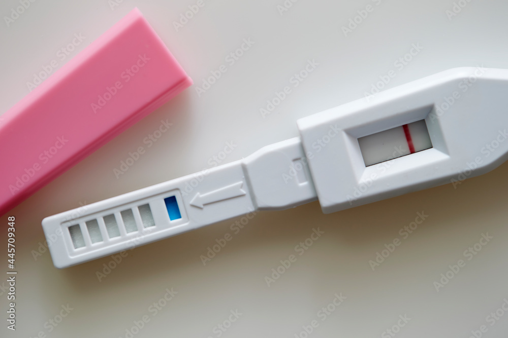 Do-it-yourself pregnancy test kit Do-it-yourself pregnancy test kit
