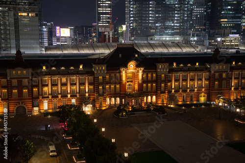 夜の東京駅　丸の内駅舎 © PhotoNetwork